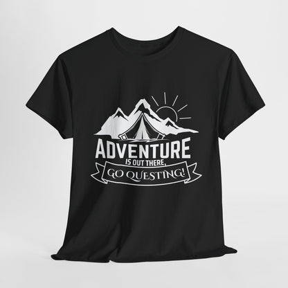 "Adventure Awaits" T-Shirt - Black