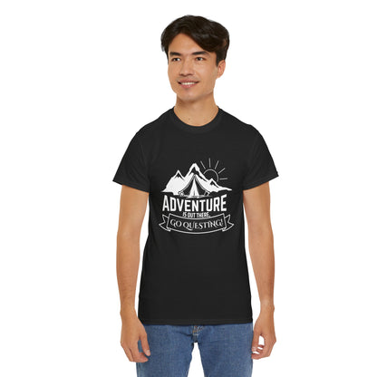 "Adventure Awaits" T-Shirt - Black