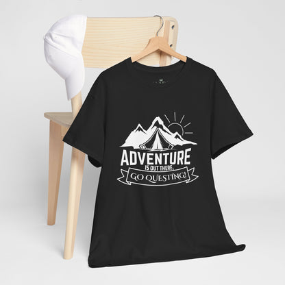 "Adventure Awaits" T-Shirt - Black