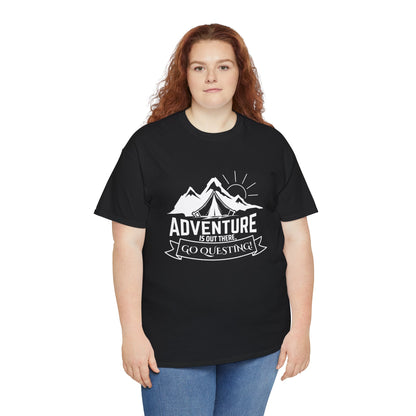 "Adventure Awaits" T-Shirt - Black